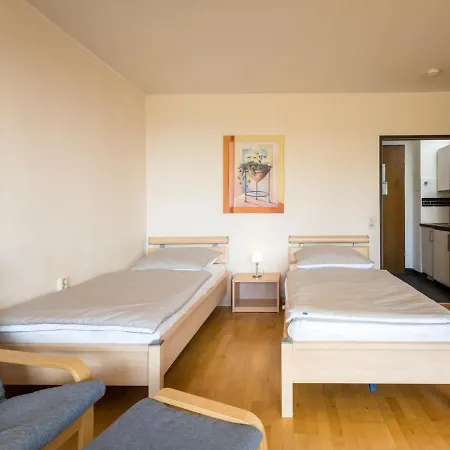 B609 By Interhome